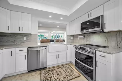 11800 7th Street E, Treasure Island, FL 33706 - Photo 16