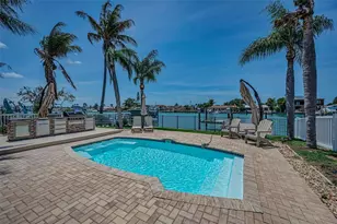 11800 7th St E, Treasure Island, FL 33706 - Photo 26