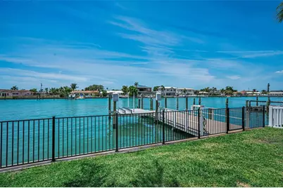 11800 7th Street E, Treasure Island, FL 33706 - Photo 40
