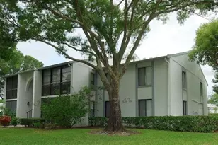 1225 Pine Ridge Cir W, Tarpon Springs, FL 34688 - Photo 1