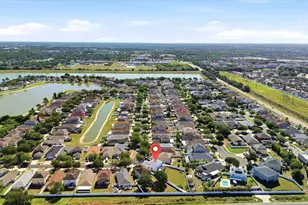 8123 Canterbury Lake Blvd, Tampa, FL 33619 - Photo 8