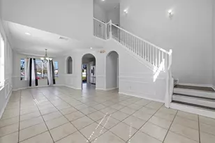 8123 Canterbury Lake Blvd, Tampa, FL 33619 - Photo 16