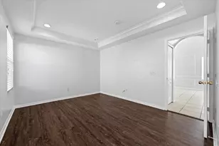 8123 Canterbury Lake Blvd, Tampa, FL 33619 - Photo 30