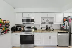 1819 Clearbrooke Dr, Clearwater, FL 33760 - Photo 2