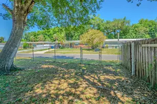 5617 Halifax Dr, Tampa, FL 33615 - Photo 30