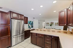 6477 33rd Ave N, Saint Petersburg, FL 33710 - Photo 10