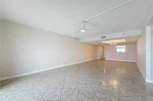 7300 Sun Island Dr S, South Pasadena, FL 33707 - Photo 18