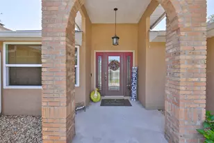 3931 Appletree Dr, Valrico, FL 33594 - Photo 6