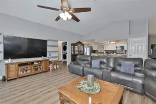3931 Appletree Dr, Valrico, FL 33594 - Photo 22