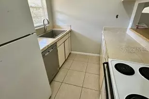 1109 E Rohe St, Tarpon Springs, FL 34689 - Photo 14