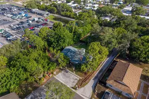 1109 E Rohe St, Tarpon Springs, FL 34689 - Photo 48