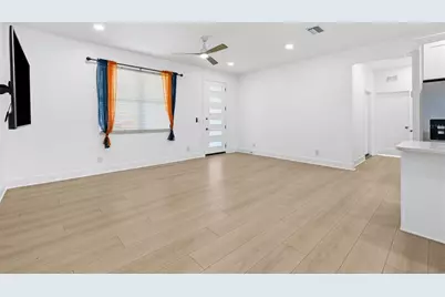 4401 Cobia Drive SE, Saint Petersburg, FL 33705 - Photo 10