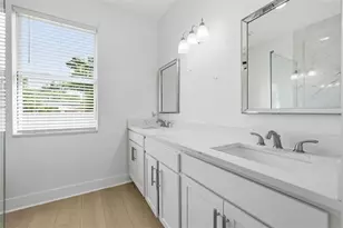 4401 Cobia Dr SE, Saint Petersburg, FL 33705 - Photo 14