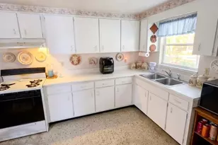 8700 58th Street N, Pinellas Park, FL 33782 - Photo 10