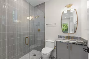1100 8th St N, Saint Petersburg, FL 33701 - Photo 36