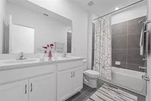 4718 Inner World Ln, Wesley Chapel, FL 33543 - Photo 32