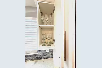 5105 Tangerine Avenue S, Gulfport, FL 33707 - Photo 14