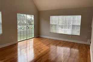 10416 White Lake Ct, Tampa, FL 33626 - Photo 2