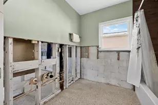 316 89th Ave NE, Saint Petersburg, FL 33702 - Photo 20