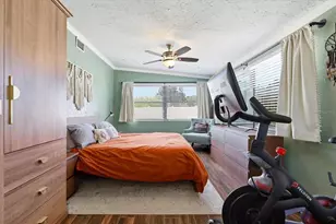 5700 Harding Blvd NE, Saint Petersburg, FL 33703 - Photo 22