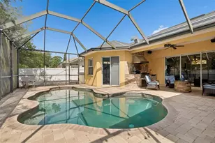 360 Liam Ave, Tarpon Springs, FL 34689 - Photo 2