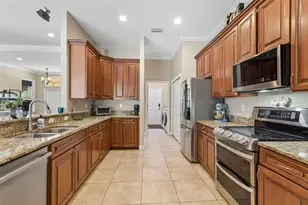 360 Liam Ave, Tarpon Springs, FL 34689 - Photo 28