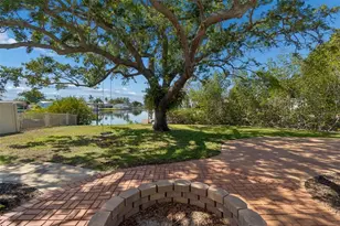 4790 Shore Acres Blvd NE, Saint Petersburg, FL 33703 - Photo 34