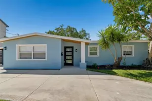 4790 Shore Acres Blvd NE, Saint Petersburg, FL 33703 - Photo 4