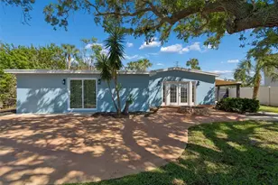 4790 Shore Acres Blvd NE, Saint Petersburg, FL 33703 - Photo 38