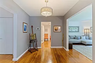 1055 Monticello Blvd N, Saint Petersburg, FL 33703 - Photo 6