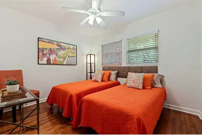 1055 Monticello Boulevard N, Saint Petersburg, FL 33703 - Photo 12