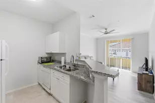 18001 Richmond Pl Dr, Tampa, FL 33647 - Photo 12