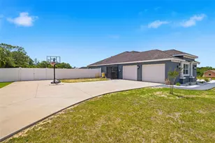 6152 NE 64th St, Silver Springs, FL 34488 - Photo 8