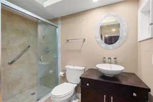 8711 Blind Pass Rd, Saint Petersburg, FL 33706 - Photo 28