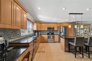 152 117th Ave, Treasure Island, FL 33706 - Photo 14