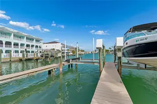 152 117th Ave, Treasure Island, FL 33706 - Photo 4