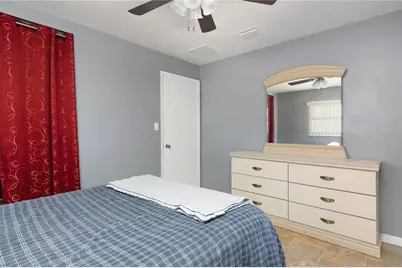 6401 26th Way N, Saint Petersburg, FL 33702 - Photo 14