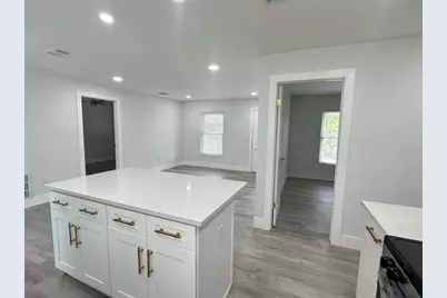 6405 S Manhattan Avenue, Tampa, FL 33616 - Photo 10