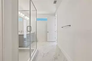 31850 Clover Fin Ct, Wesley Chapel, FL 33545 - Photo 22