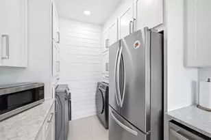 210 3rd Street W, Bradenton, FL 34205 - Photo 14