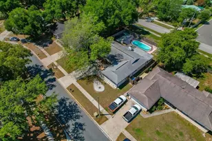 3809 Parkside Dr, Valrico, FL 33594 - Photo 48