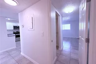 6332 Newtown Cir, Tampa, FL 33615 - Photo 10