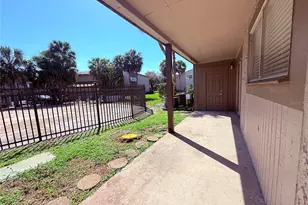6332 Newtown Cir, Tampa, FL 33615 - Photo 24