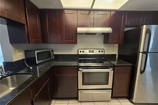7838 Niagara Ave, Tampa, FL 33617 - Photo 10