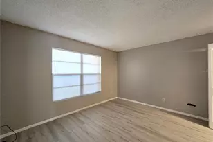 7838 Niagara Ave, Tampa, FL 33617 - Photo 18