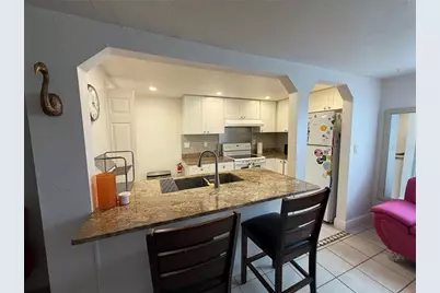 203 W Crest 1/2 Avenue, Tampa, FL 33603 - Photo 10