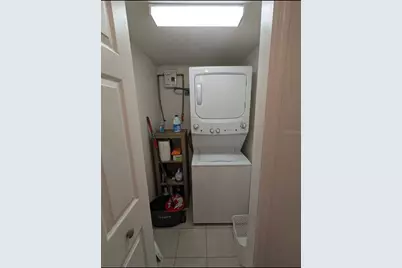 203 W Crest 1/2 Avenue, Tampa, FL 33603 - Photo 10