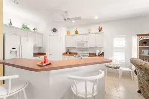 2815 Wood Pointe Dr, Holiday, FL 34691 - Photo 16
