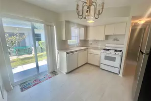 7847 39th Terrace N, Saint Petersburg, FL 33709 - Photo 4