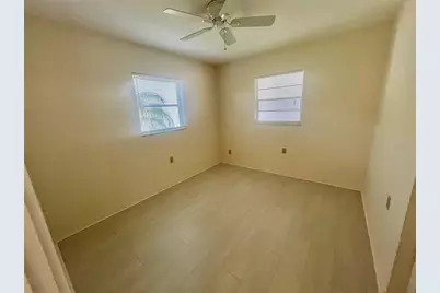 7847 39th Terrace N, Saint Petersburg, FL 33709 - Photo 12